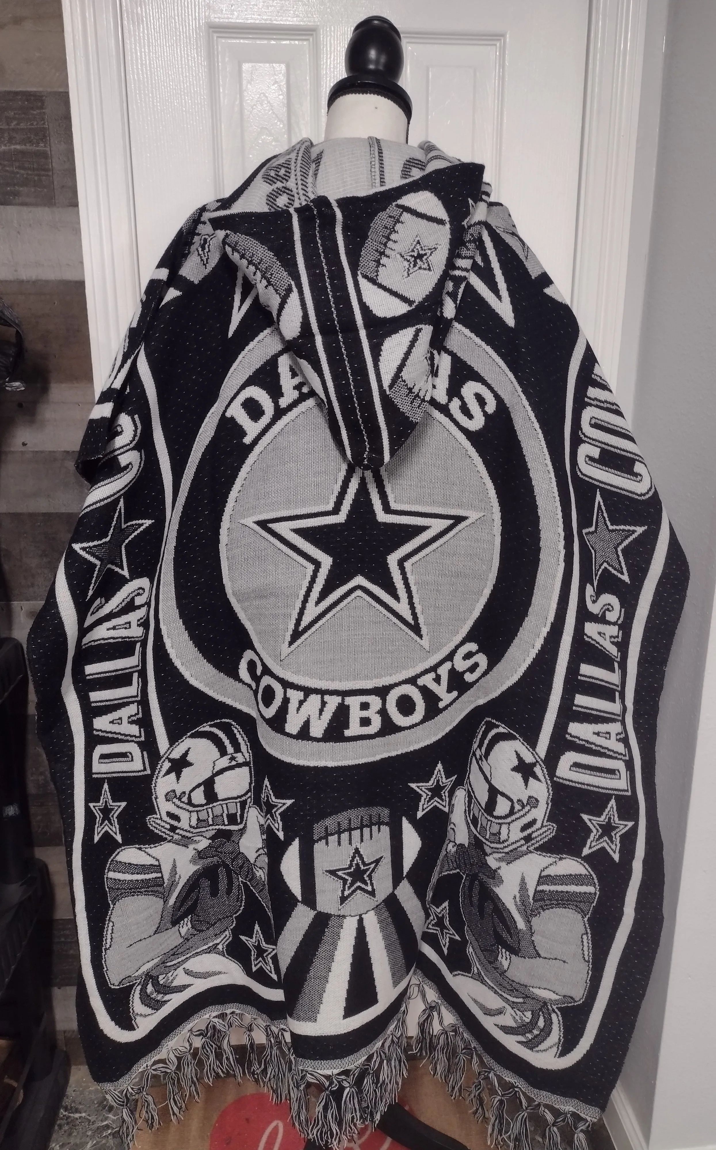 Dallas Cowboys Knitted Poncho w/ Hoodie