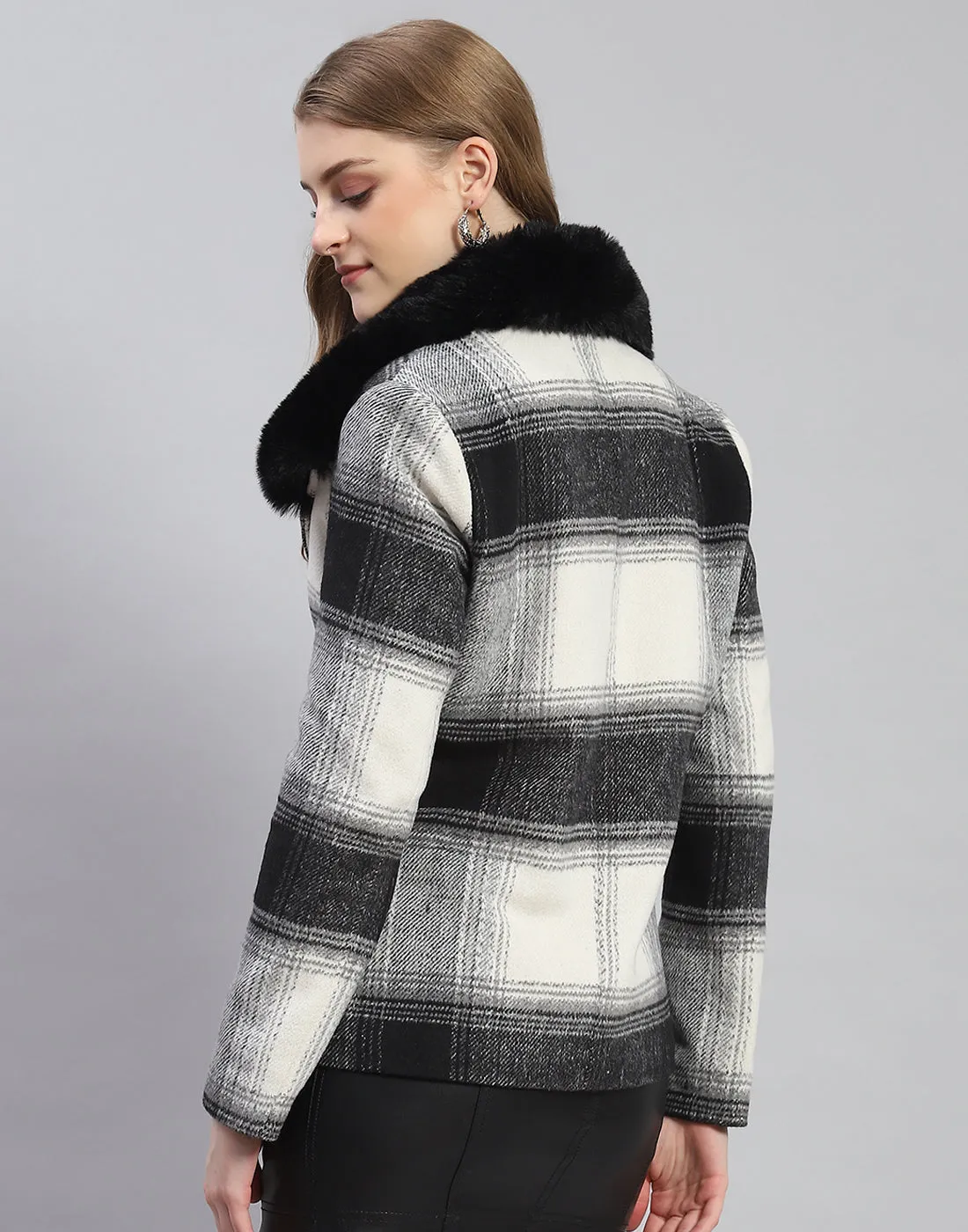 Women Black Check Collar Full Sleeve Coat